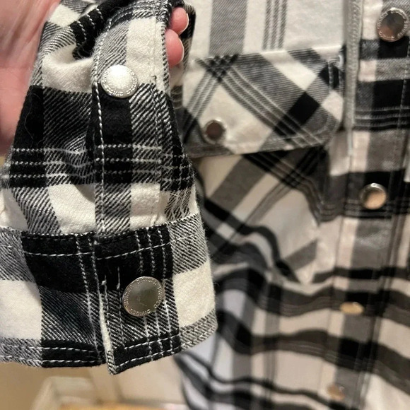 H&M Flannel Hooded Snap Shirt - Picture 5 of 10